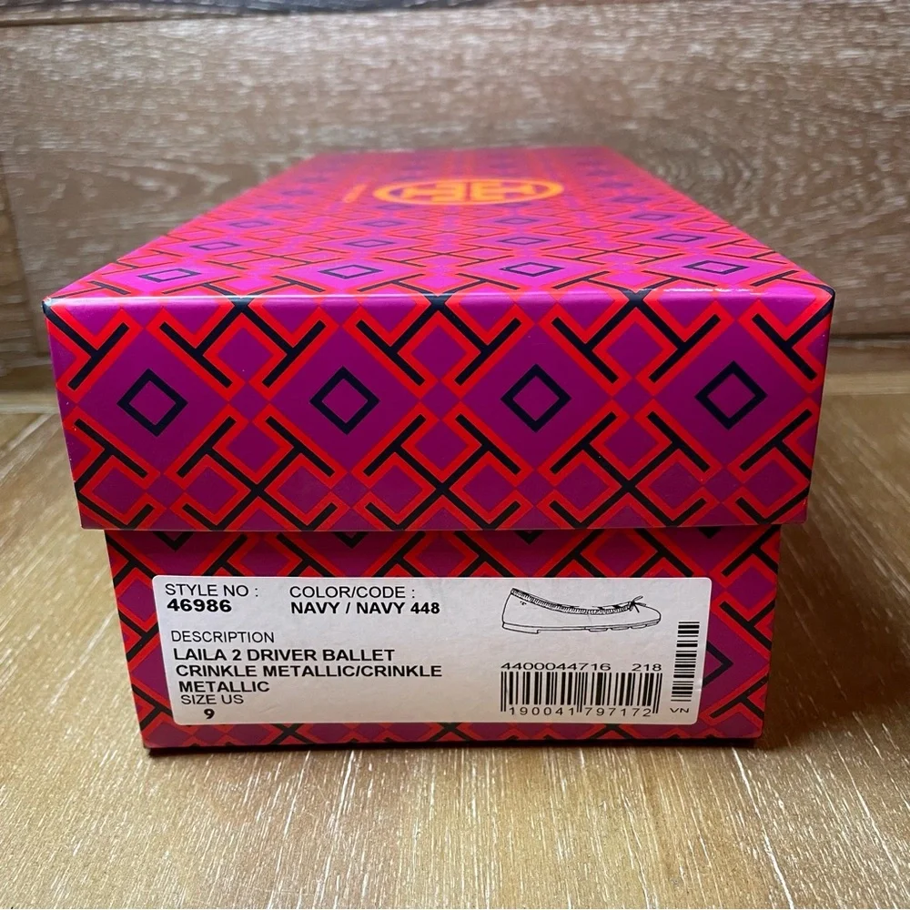 Tory Burch Laila 2 Driver Ballet Flat Navy Crinkle Metallic Size 9